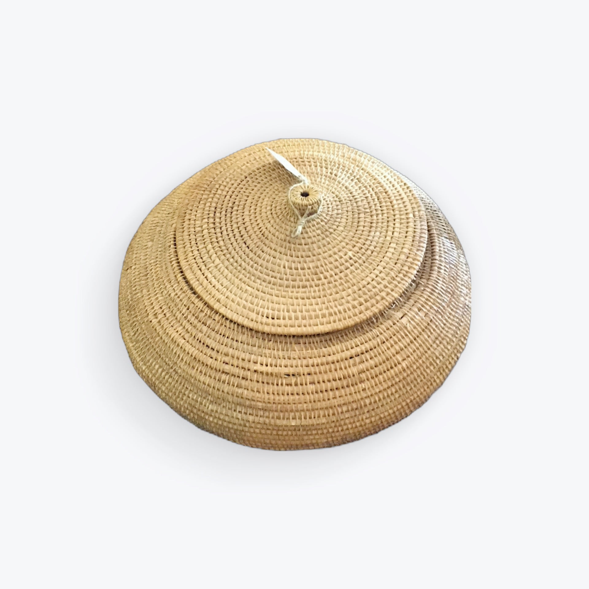 Basket with lid