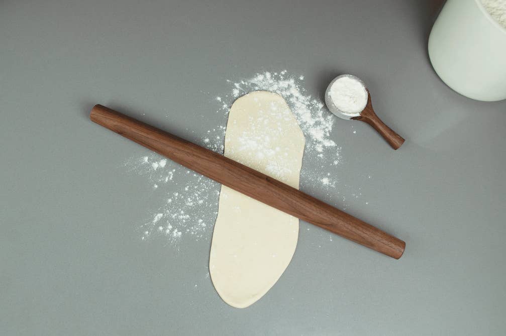 17.5" Walnut Wood French Tapered Rolling Pin - Baking Tool, photo 2 of 3