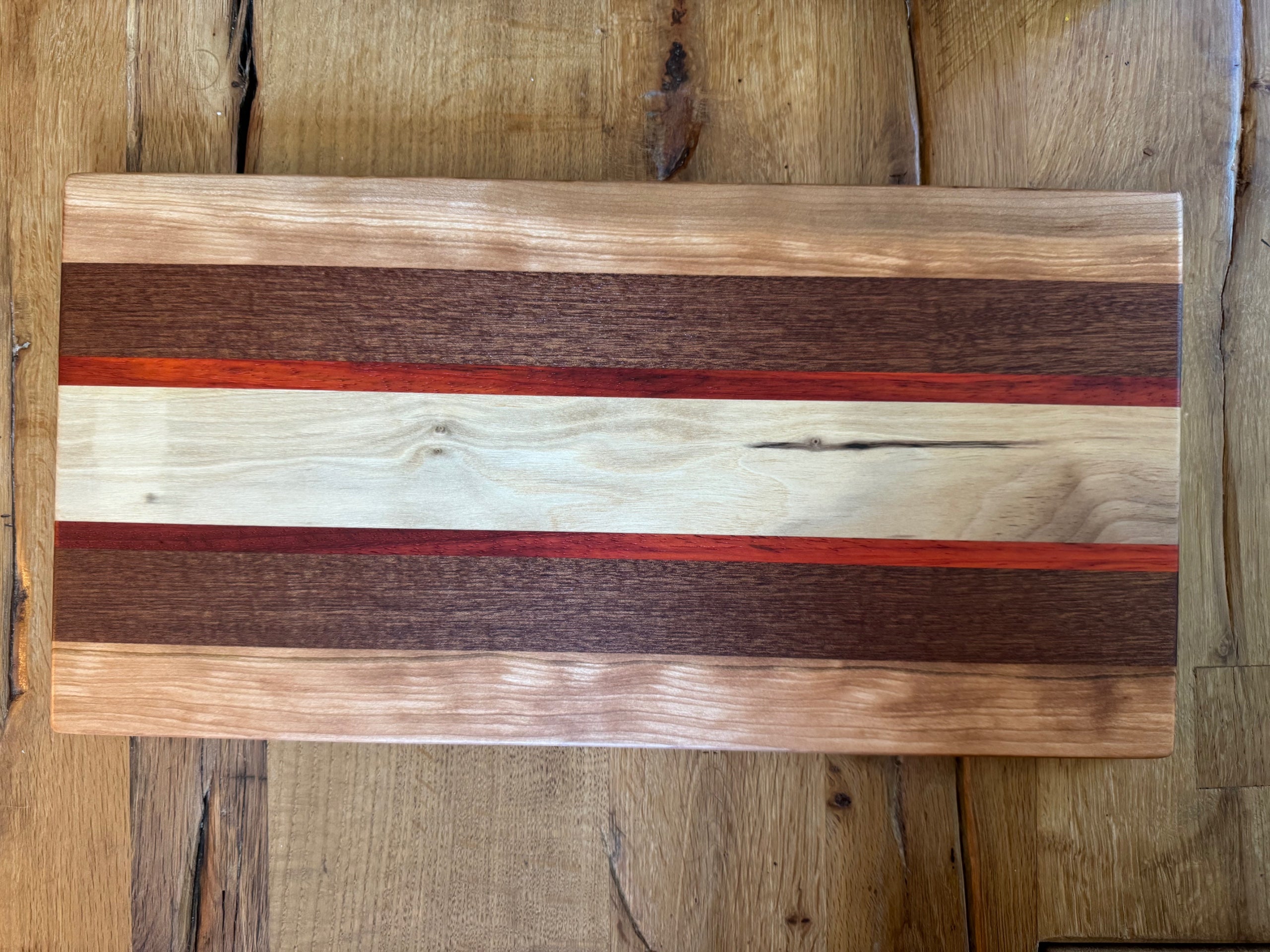 18” Striped Cutting Board