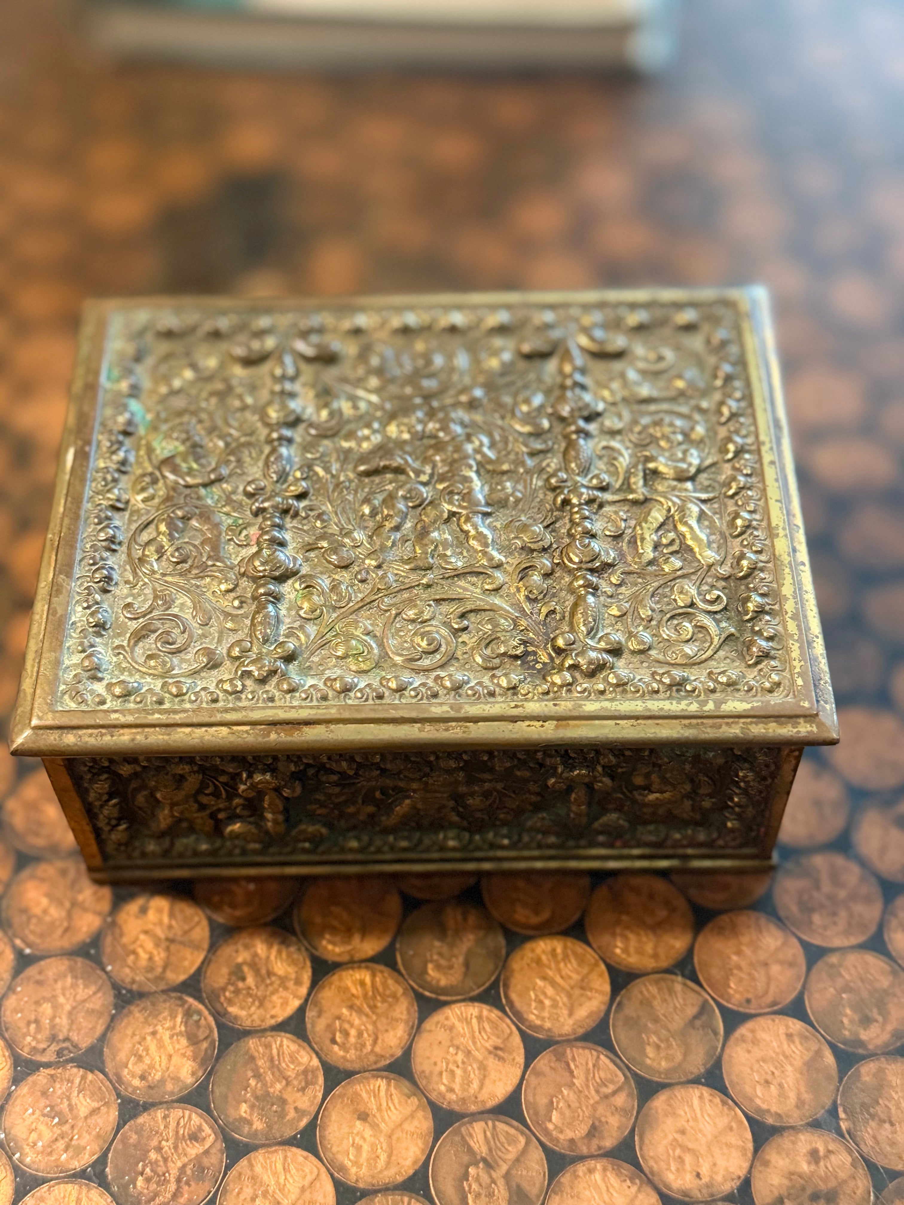 Gold rectangle jewelry box