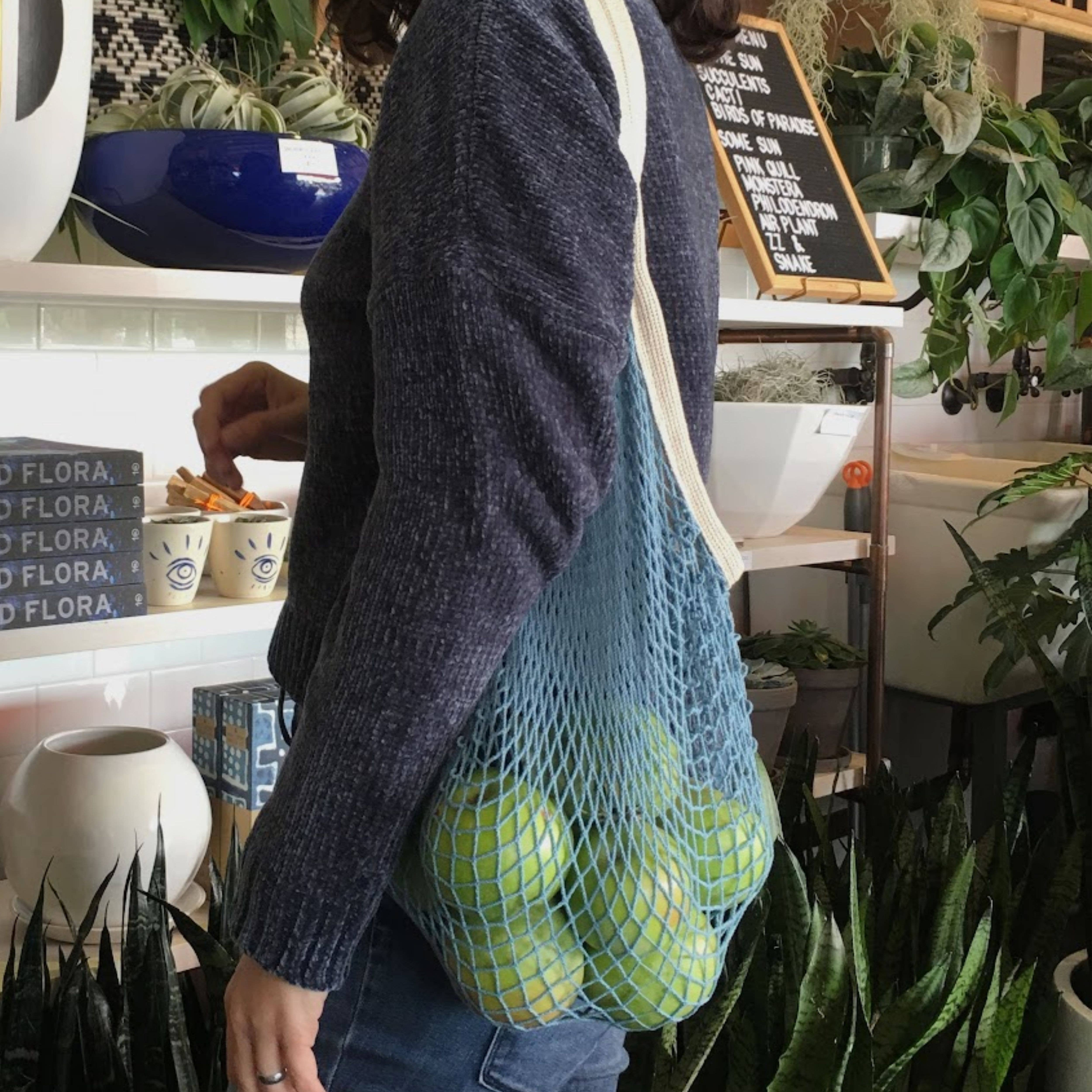 The french market bag no.2 in french blue: French blue, photo 5 of 8