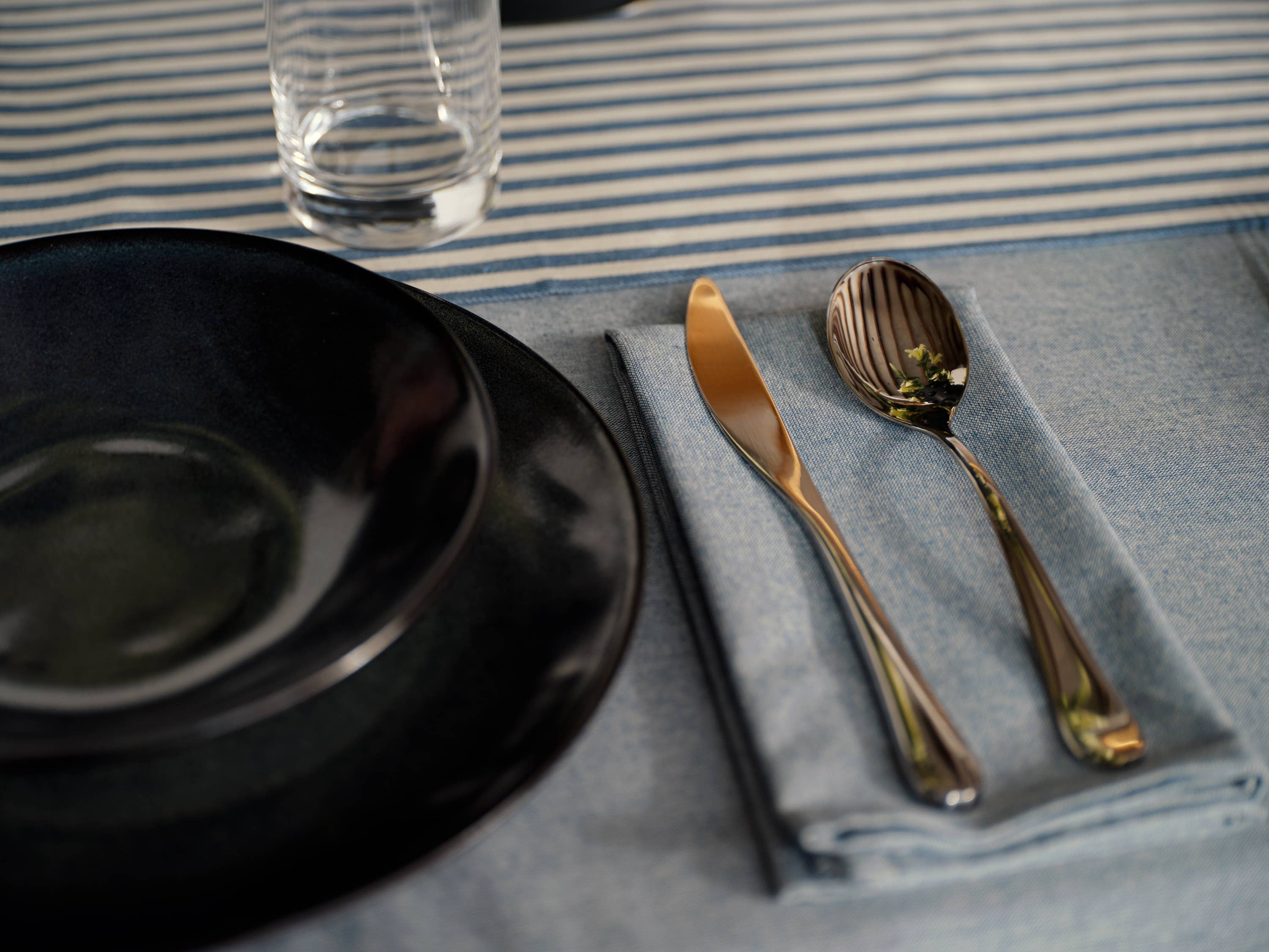 Cloth Dinner Napkins – Cotton Set of 4, Stripes & Solid: Blue Pinstriped, photo 7 of 8