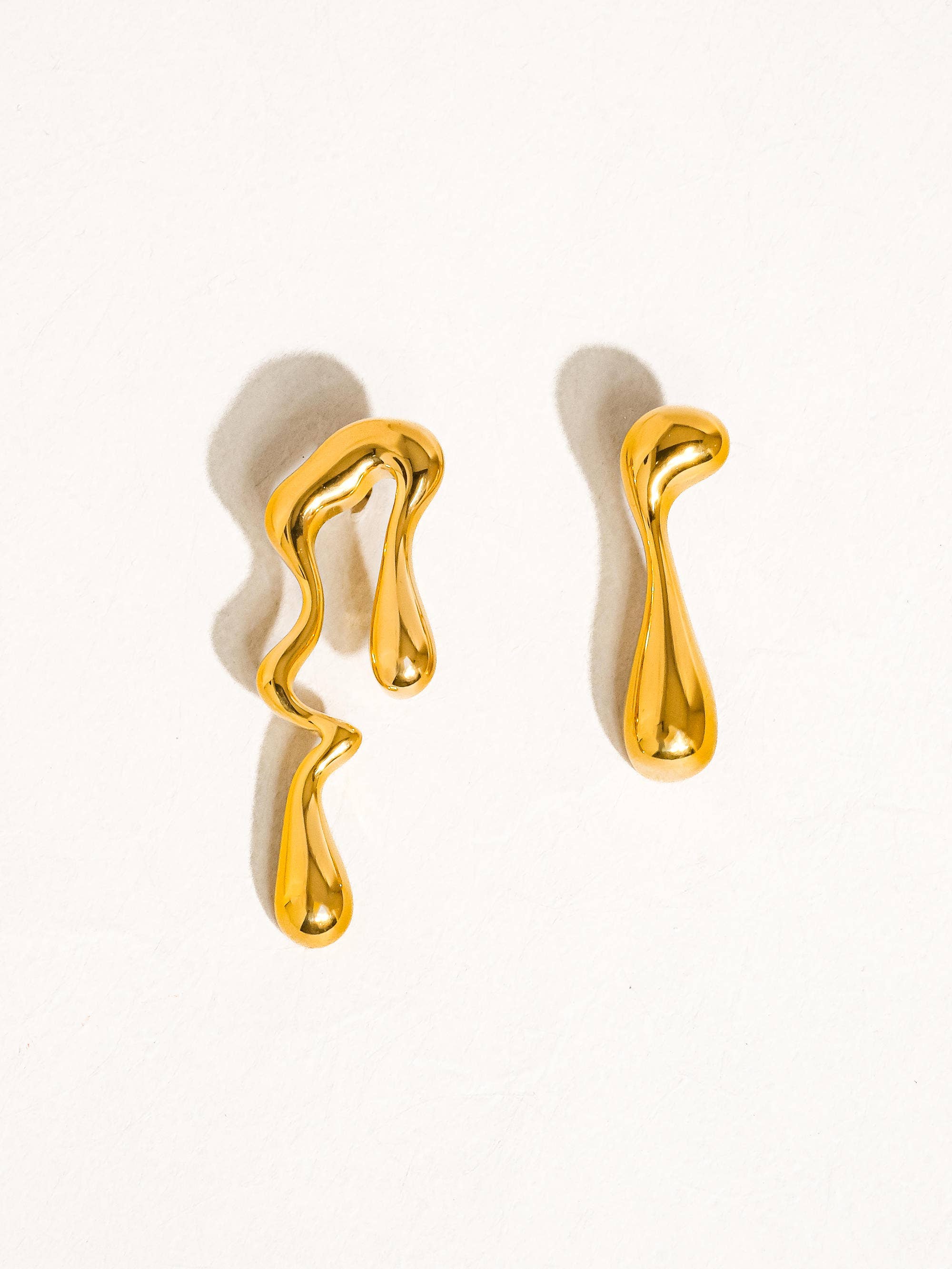 Roma 18K Gold Non-Tarnish Mismatch Melted Earring: Yellow Gold, photo 1 of 6