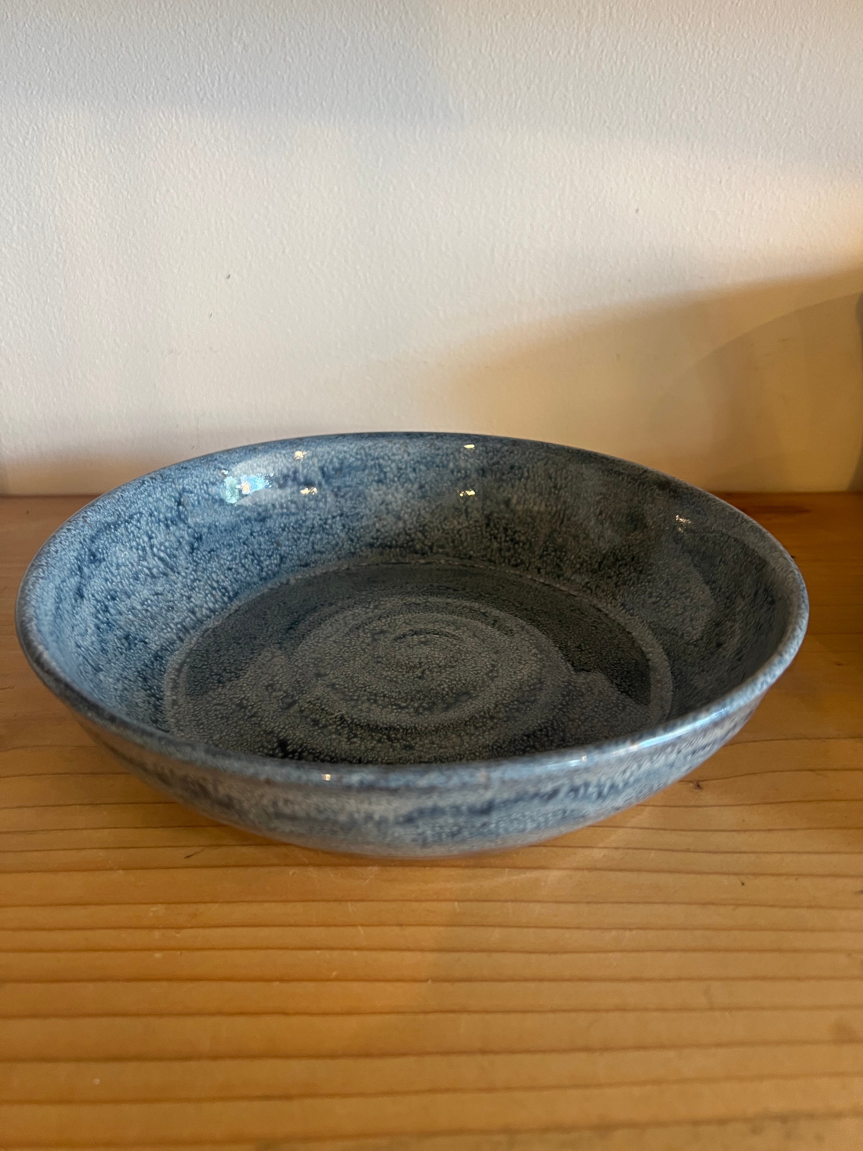 Shallow bowl