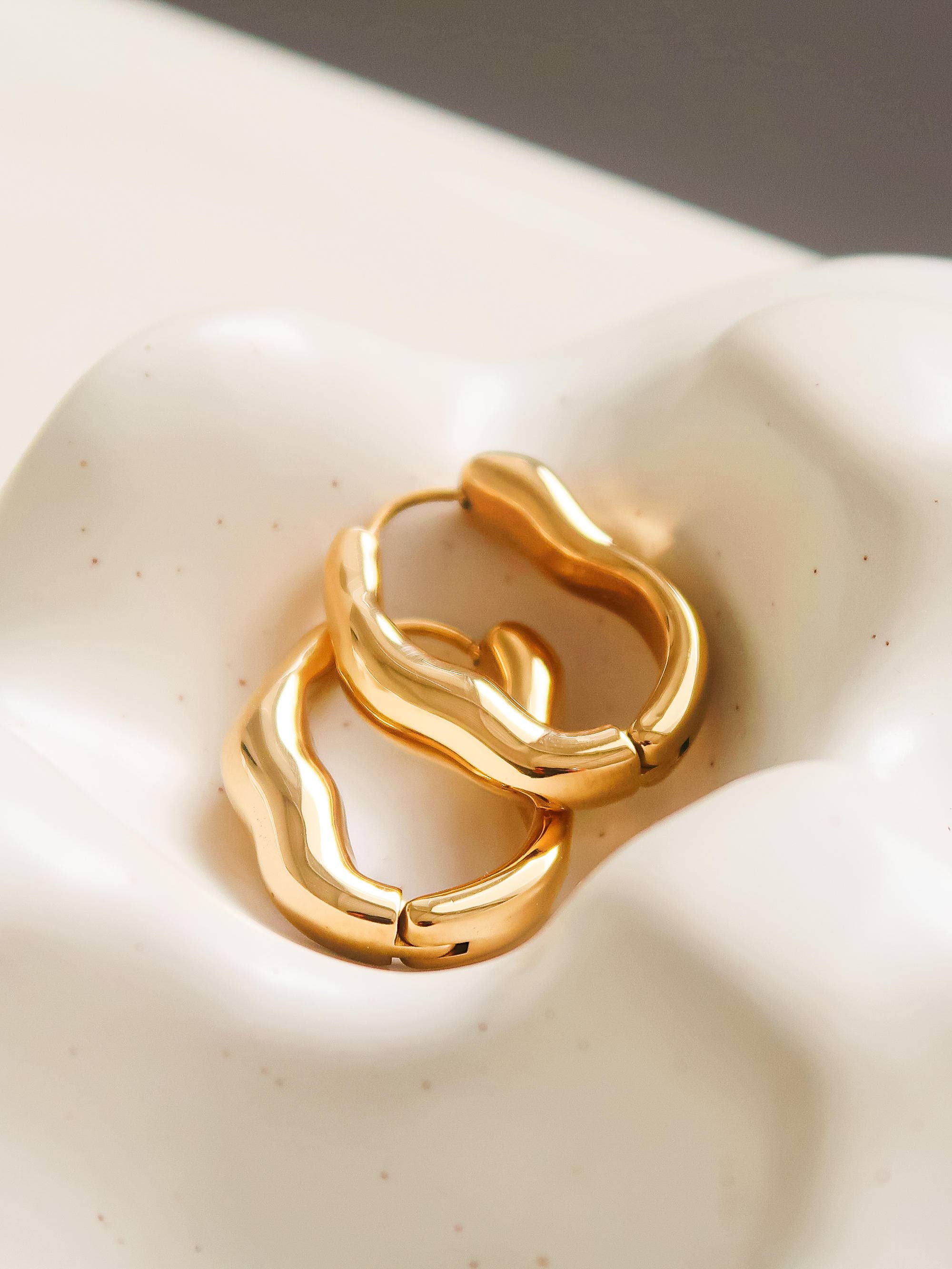 Darcy 18K Gold Non-Tarnish Oval Hoop Earring: Silver, photo 3 of 5