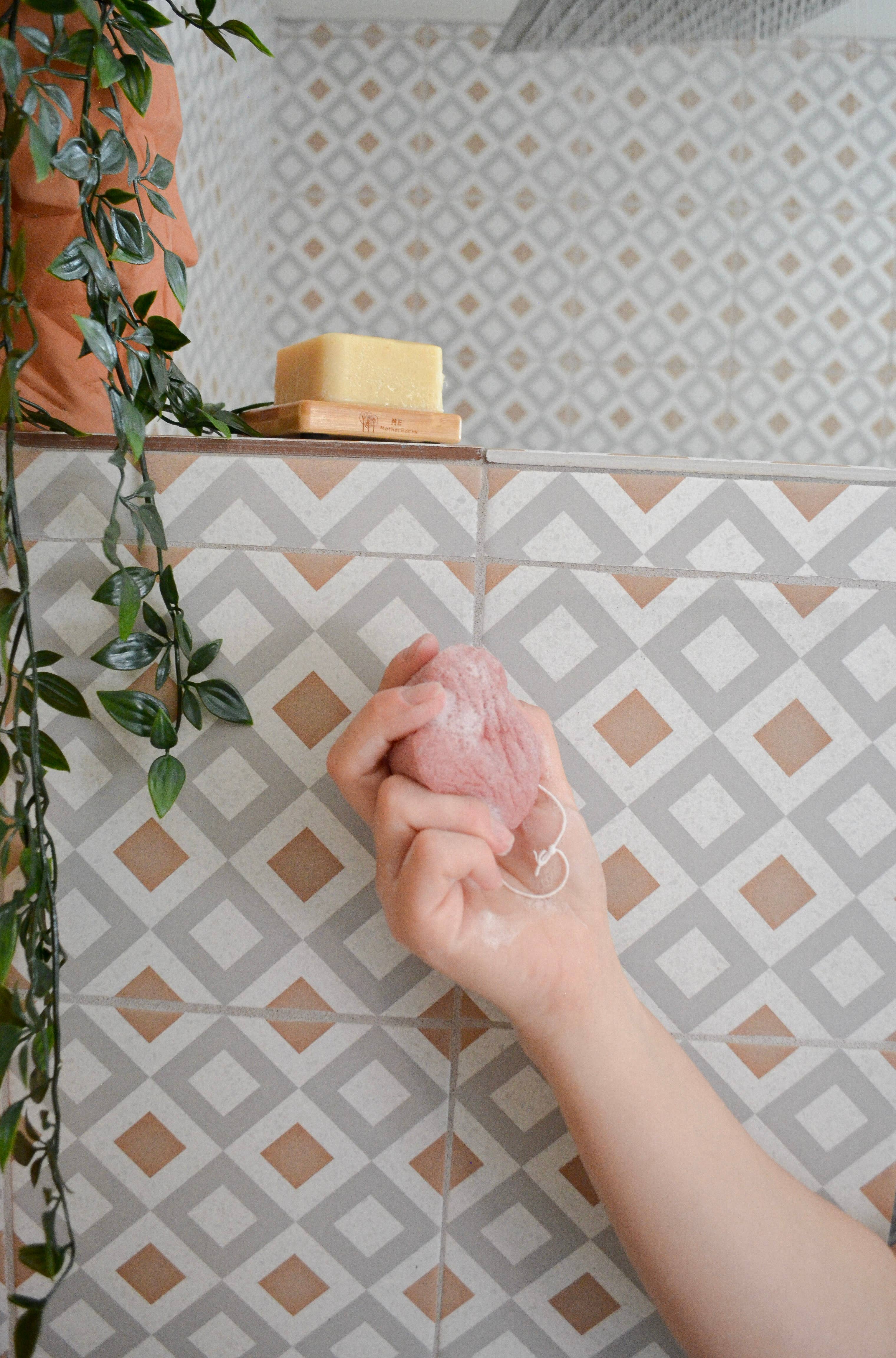 Konjac Sponge Biodegradable | Zero Waste | Vegan Skincare: Green Tea, photo 6 of 8