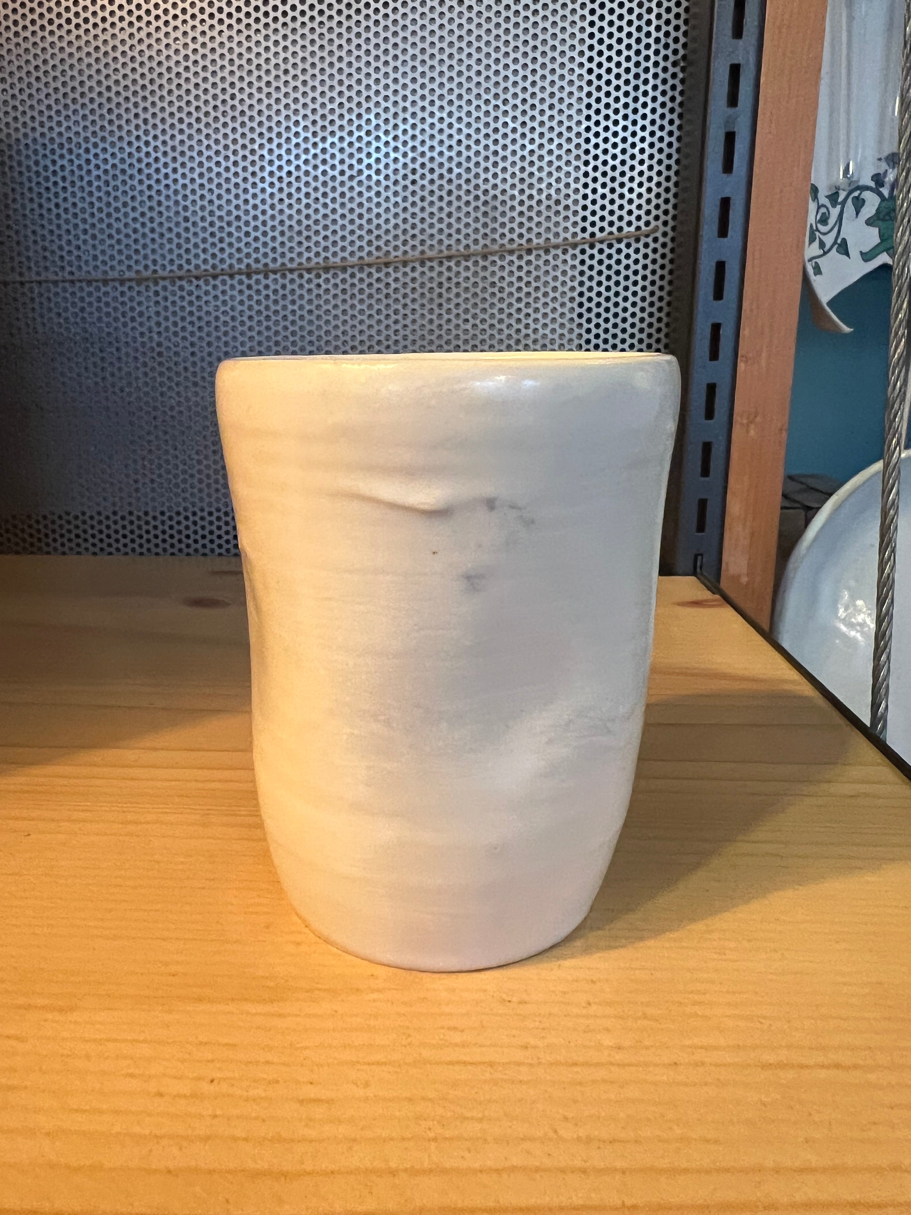 Organic shape White cup
