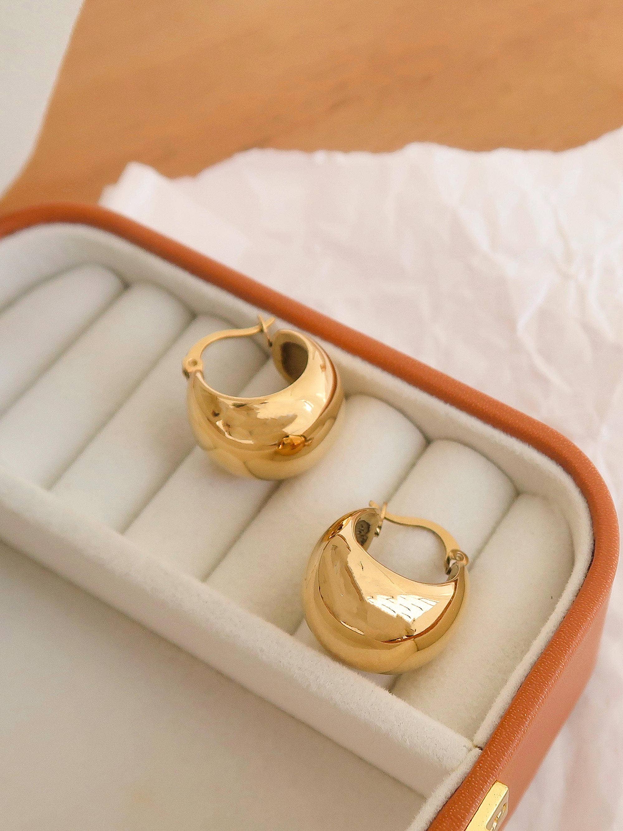 Amélie 18K Gold Non-Tarnish Classic Round Huggie Earring: Yellow Gold, photo 4 of 4