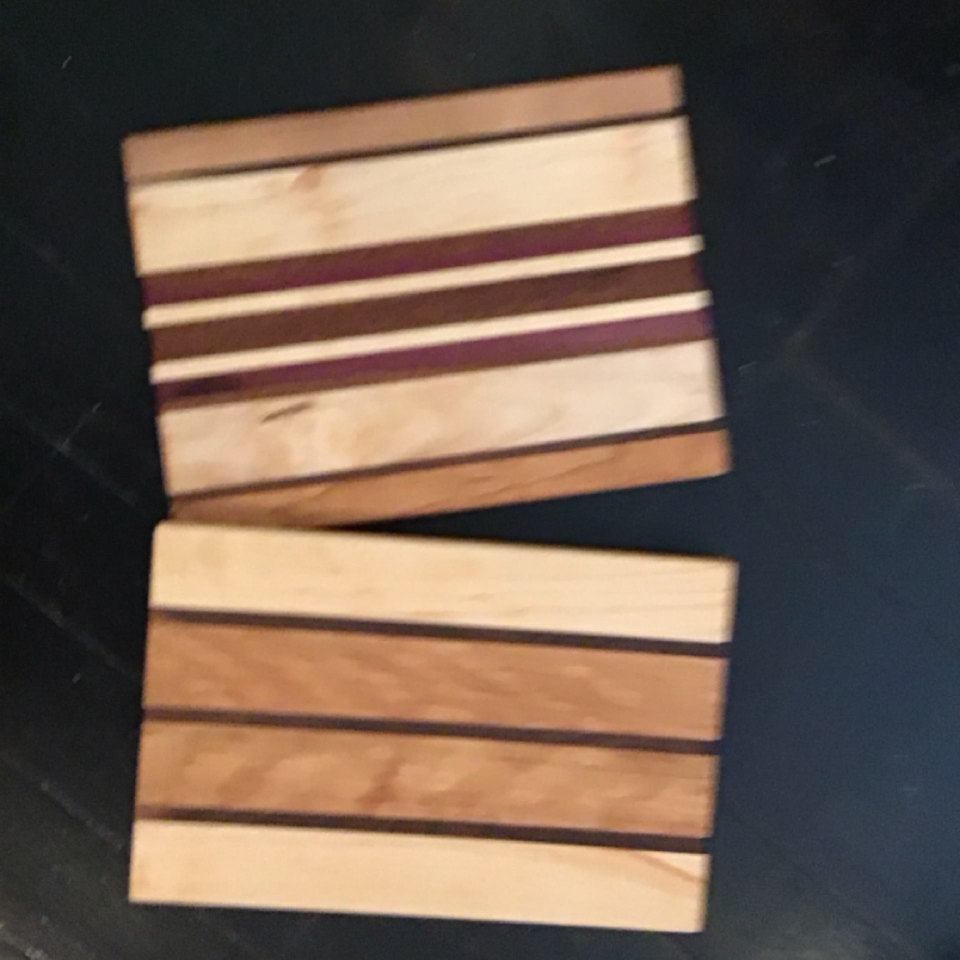 Medium cutting board