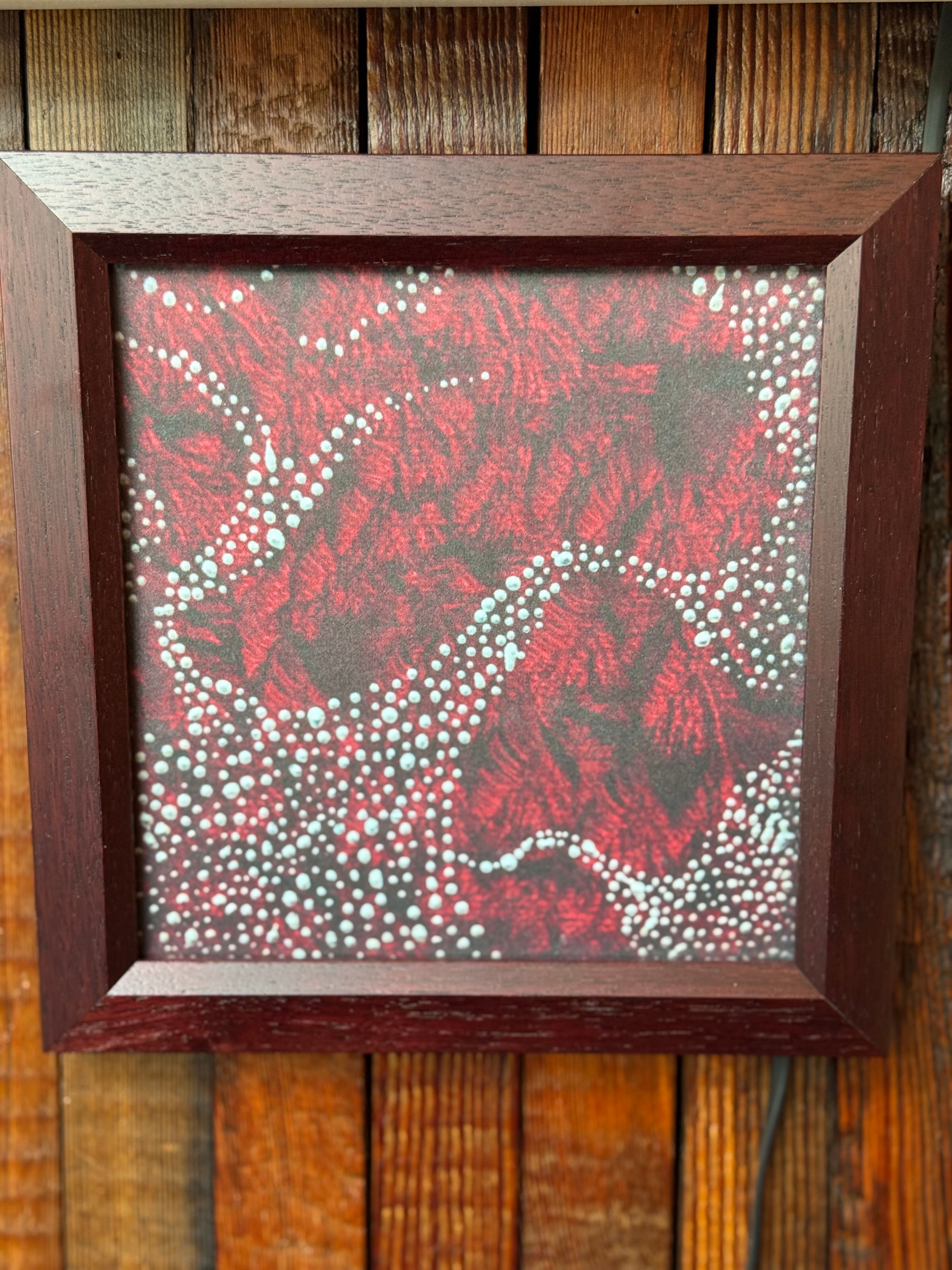 Velvet with pearl print - brown frame